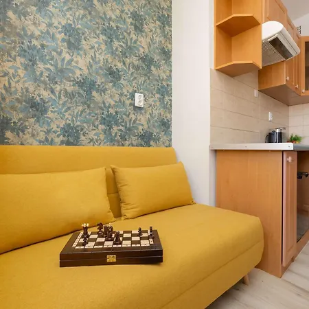 Compact Near The Underground By Renters Apartamento Varsóvia