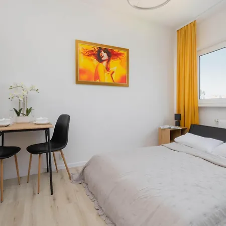Apartamento Compact Near The Underground By Renters